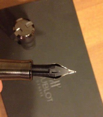 Review: Hublot Fountain Pen and Inkwell  